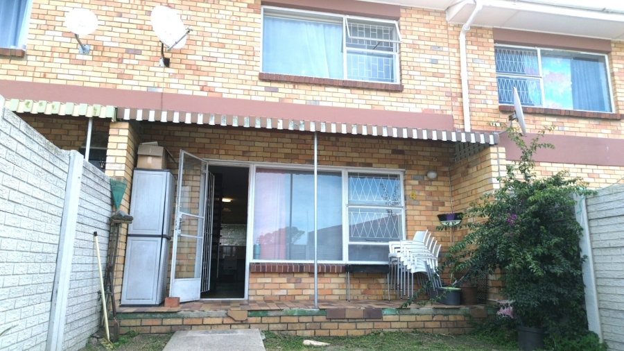 2 Bedroom Property for Sale in Kabega Park Eastern Cape